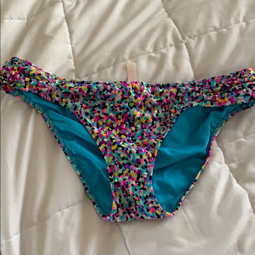 Multicolored bikini bottoms